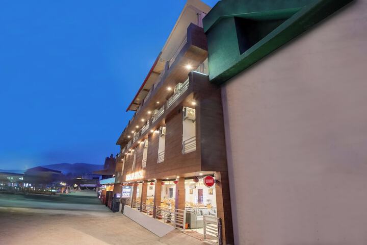 Hotel 6 of 8