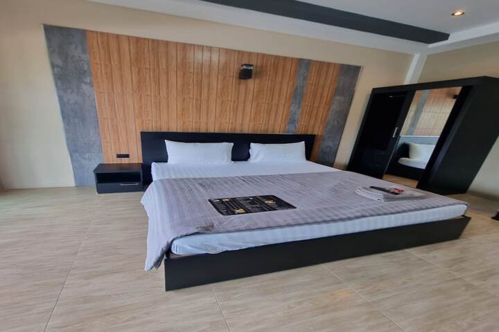 Room 34 of 50