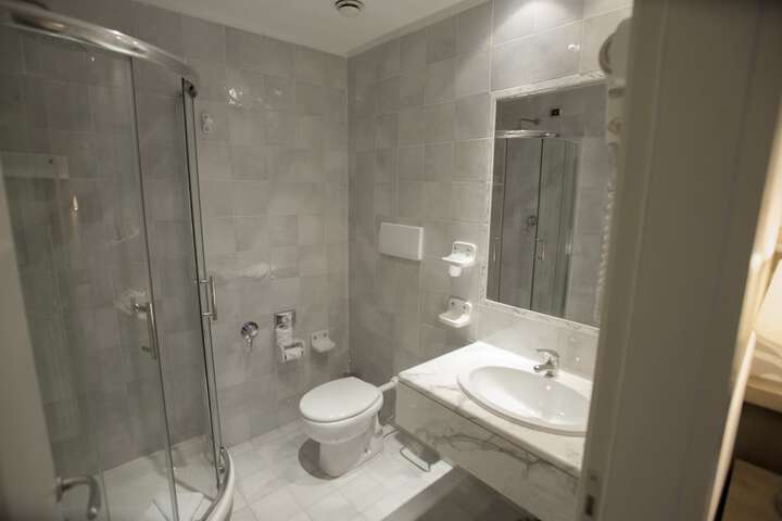 Room 44 of 53