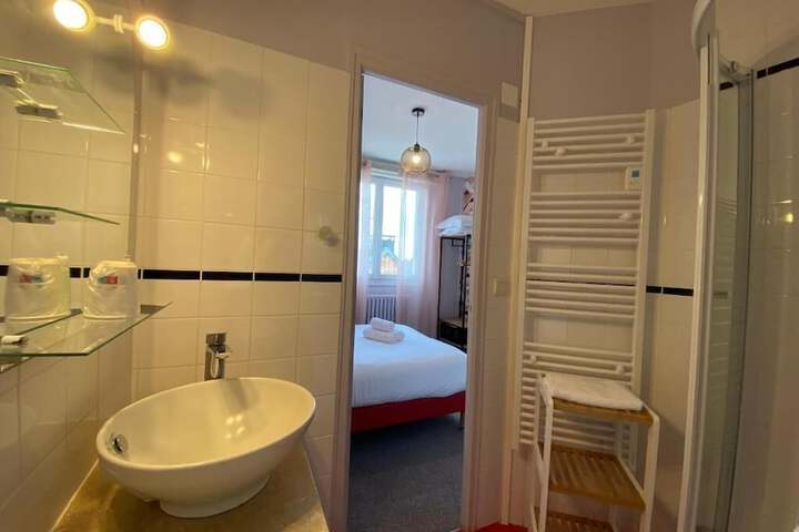 Room 14 of 23
