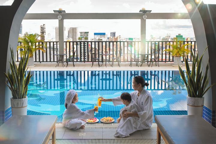 The ONRA Hotel