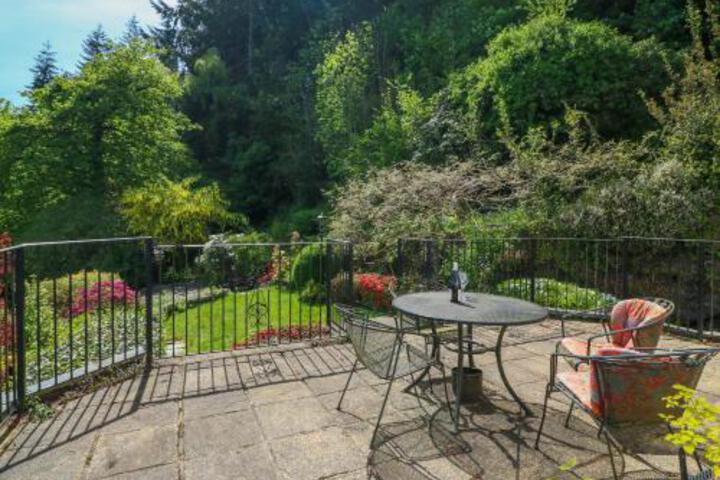 General 10 of 14