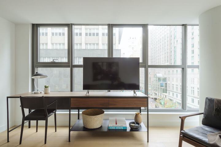 Room 17 of 40