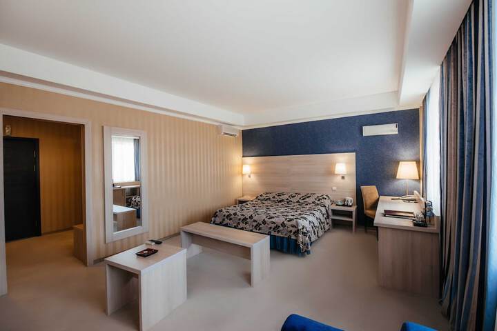 Room 15 of 71