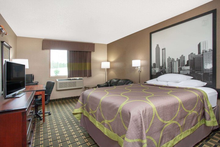 1 King Bed (7 of 11)