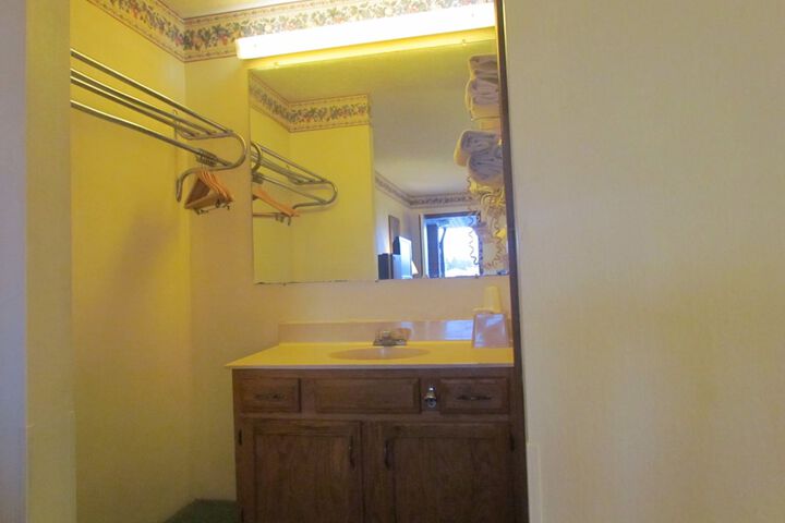 Deluxe 2 Double Beds City View (2 of 5)