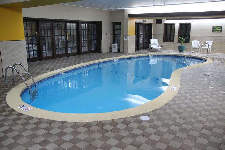 Pool 23 of 43