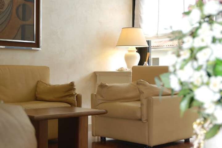 Guest Lobby