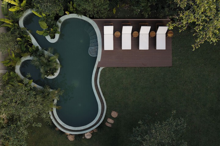 Pool 28 of 43