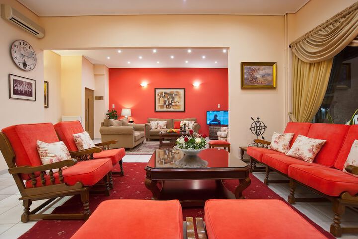 Entrance & Lobby