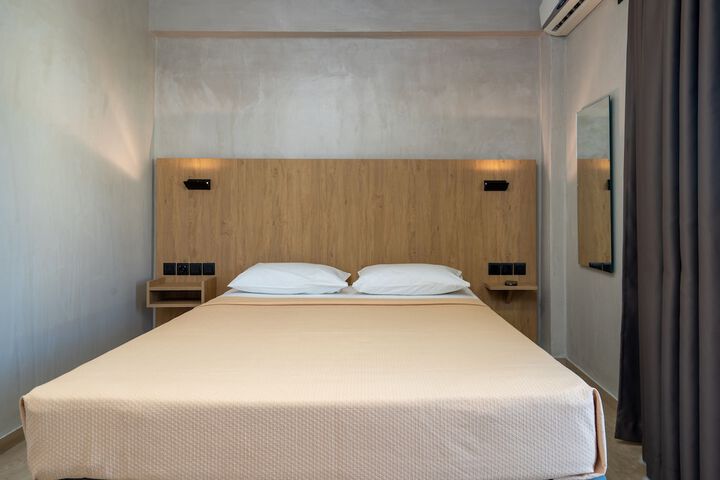 Room 10 of 55
