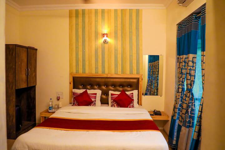 Room 7 of 38