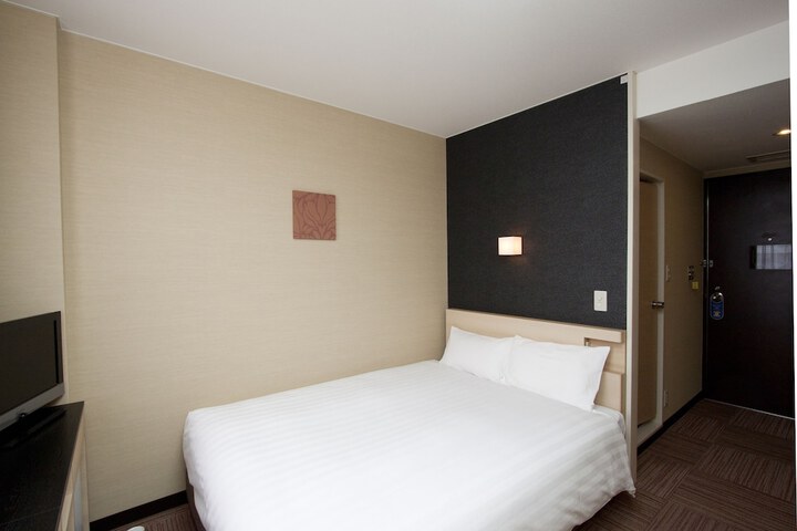 Room 6 of 35