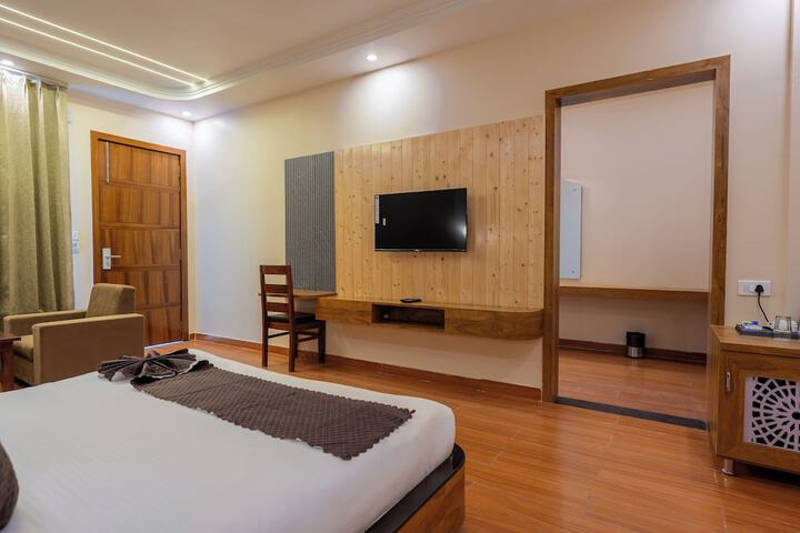 Room 8 of 45