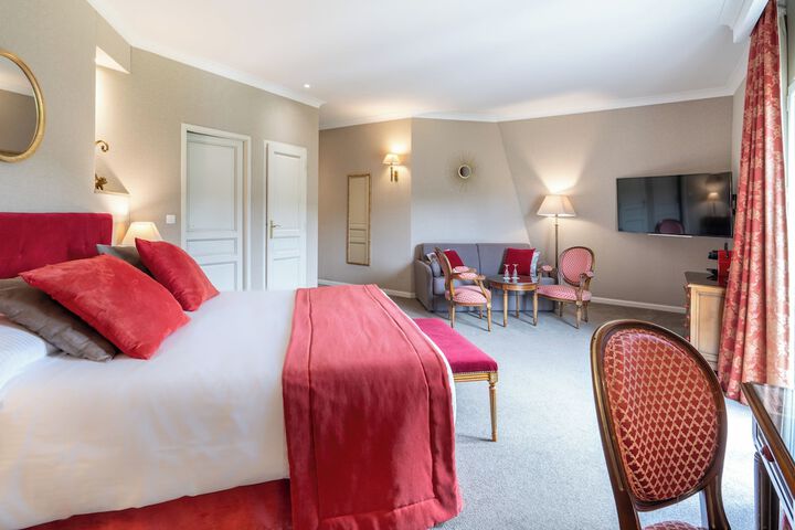 Room 10 of 84