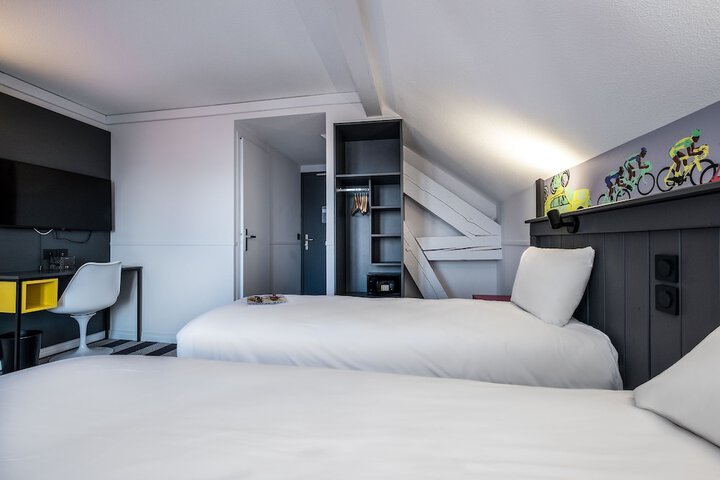 Room 7 of 39