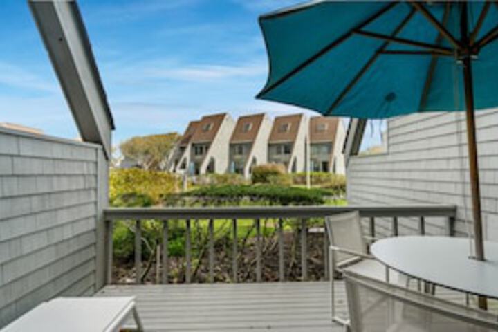 Terrace/Patio 727 of 984