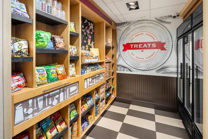 Snack bar