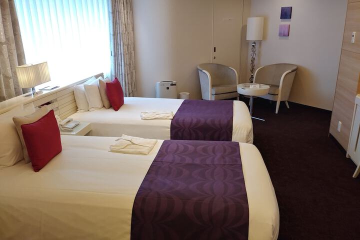 Room 29 of 151