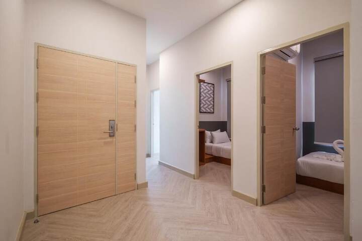Room 7 of 35