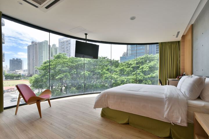 Room 26 of 56