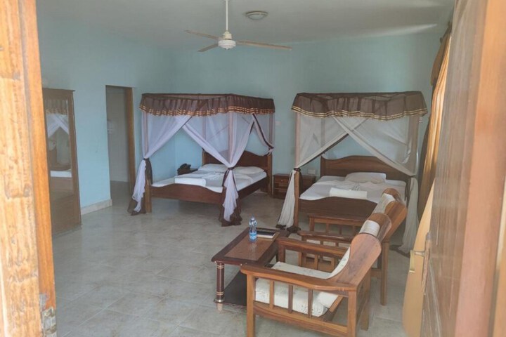 Titanic Hotel - Kilifi