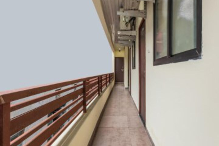 OYO 47033 Hotel Krishna