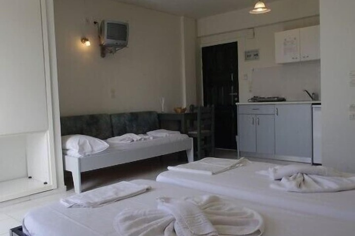 Room 5 of 38