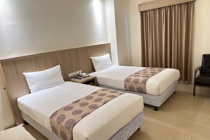 Room 18 of 29