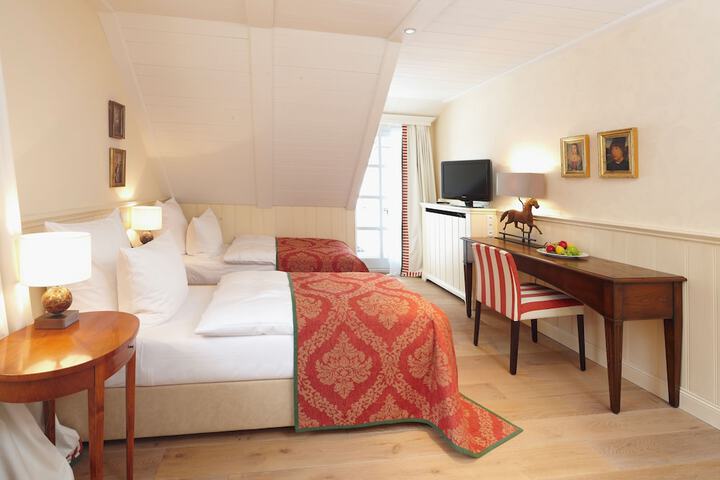 Room 19 of 64