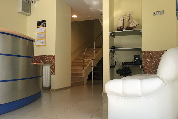 Hotel 2 of 8