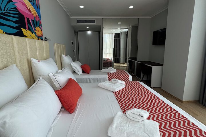 Room 81 of 191