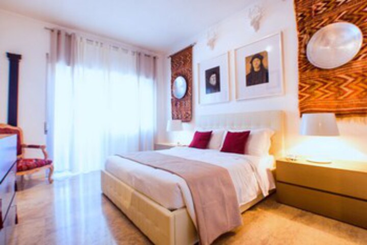 Room 8 of 31