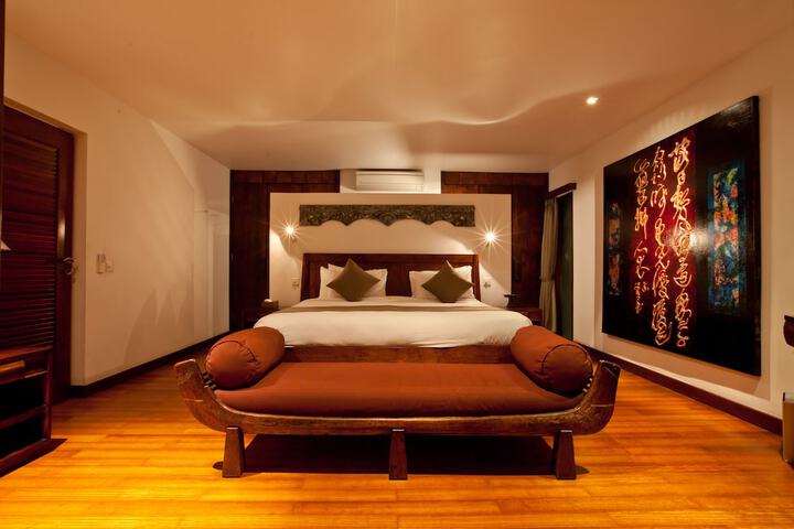 Room 2 of 45