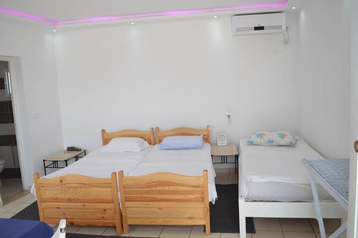 Room 18 of 61