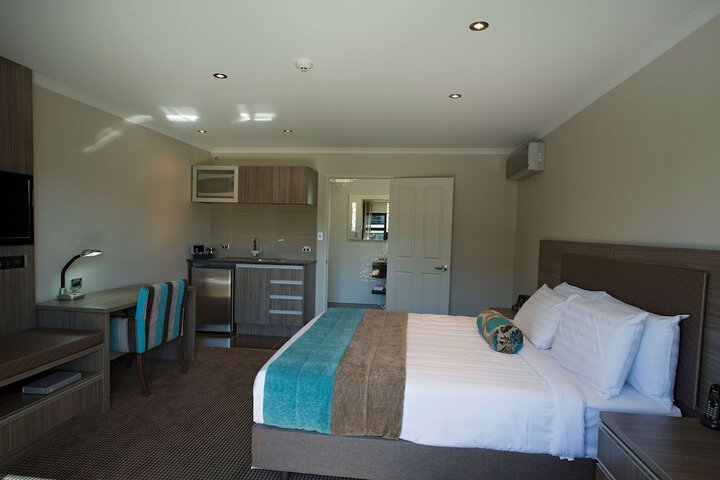 Room 12 of 82