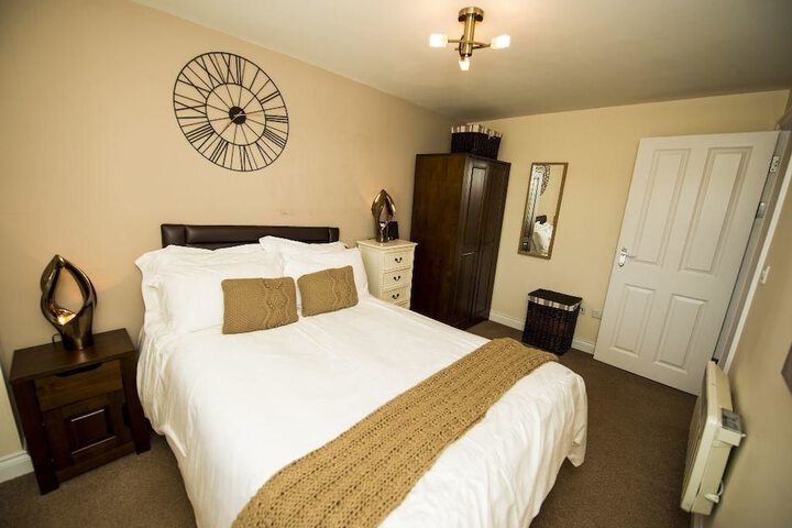 Room 4 of 19