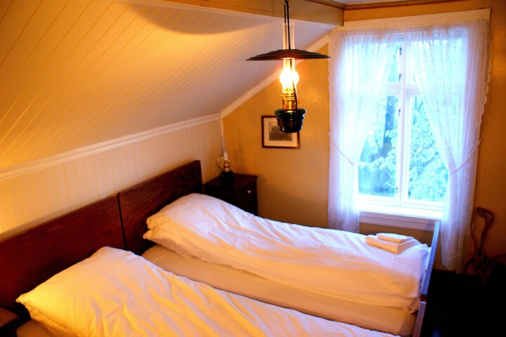 Room 5 of 43