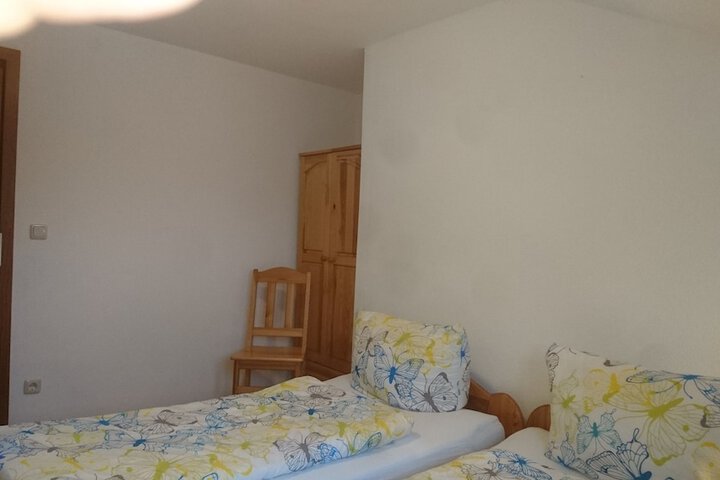 Room 15 of 63