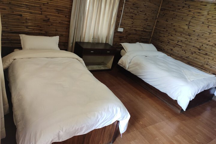 Room 2 of 12
