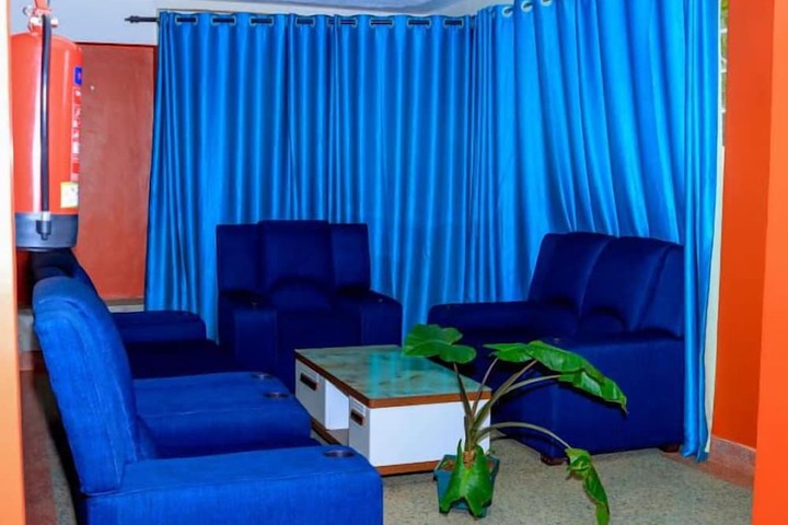 Room 15 of 26