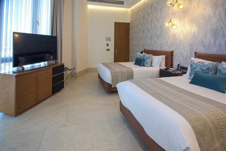 Room 26 of 84