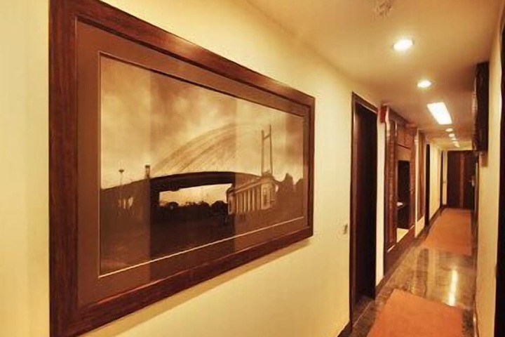 Ballroom/Hall 29 of 36