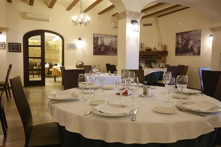 Dining 94 of 174