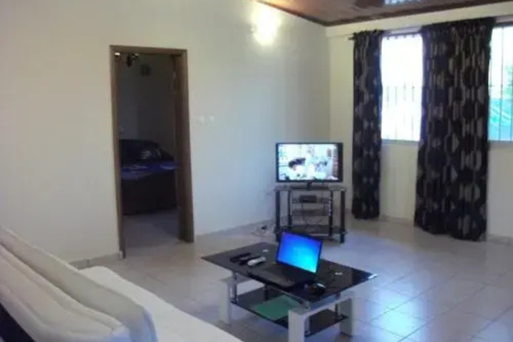 Room 2 of 9