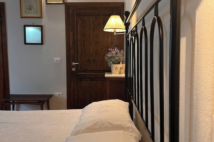 Room 34 of 157