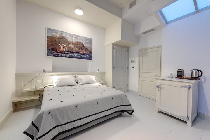 Room 9 of 64