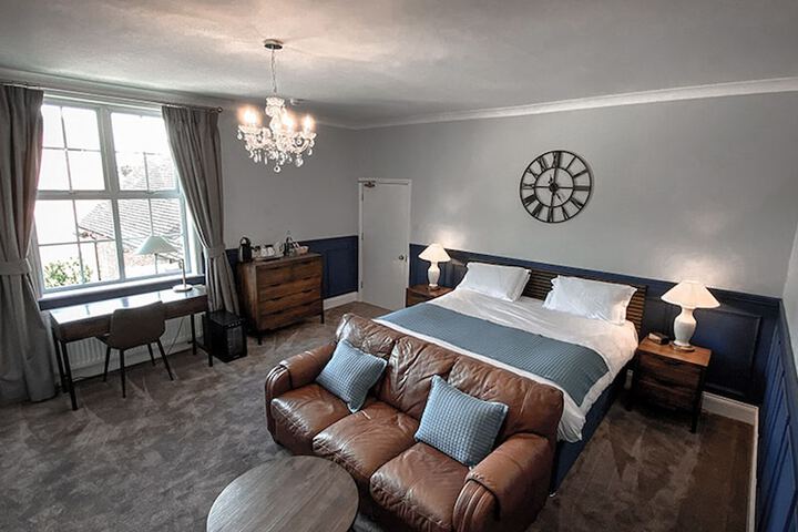 Room 16 of 36