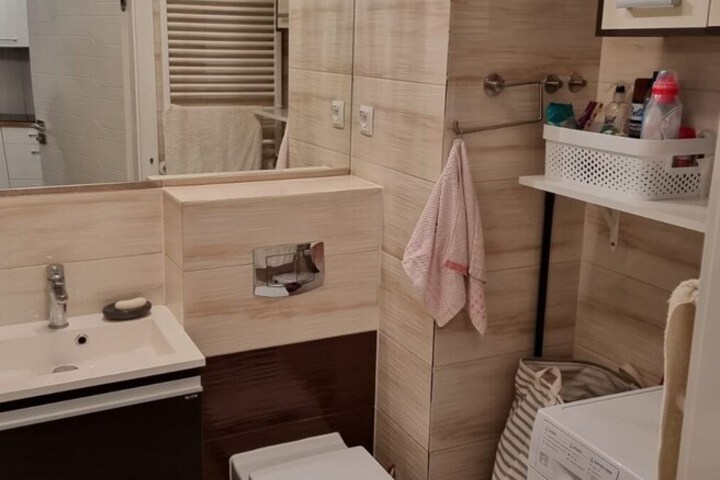 Room 18 of 26