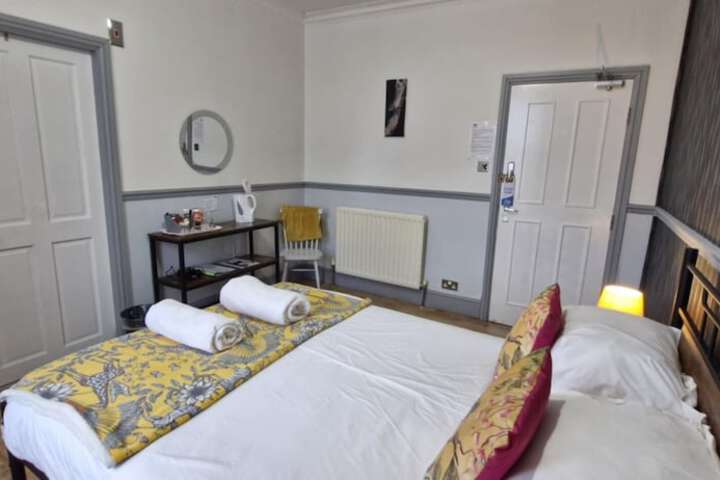 Room 170 of 263